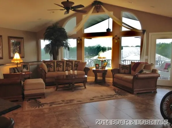 963 High St, Osage Beach, MO 65065