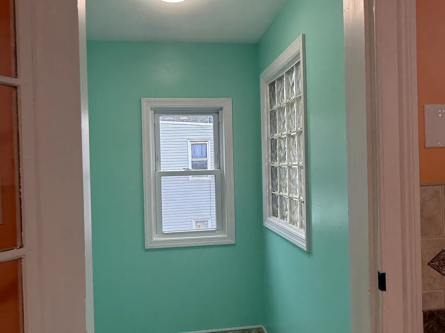 2 bed, 1200 sqft, $3,695 — Photo 4