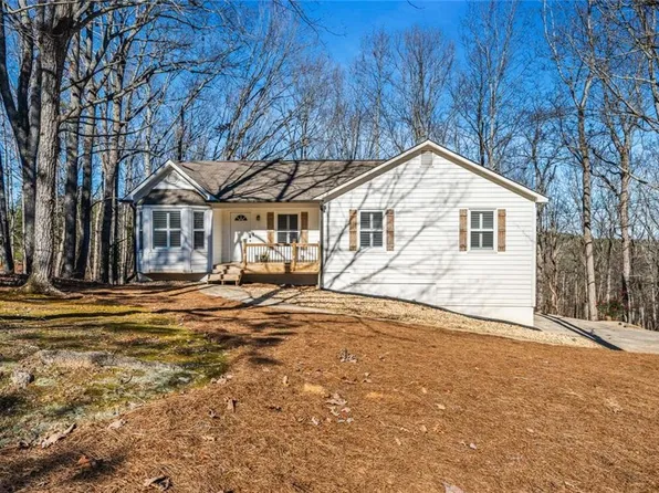 880 White Stag Ln, Canton, GA 30115