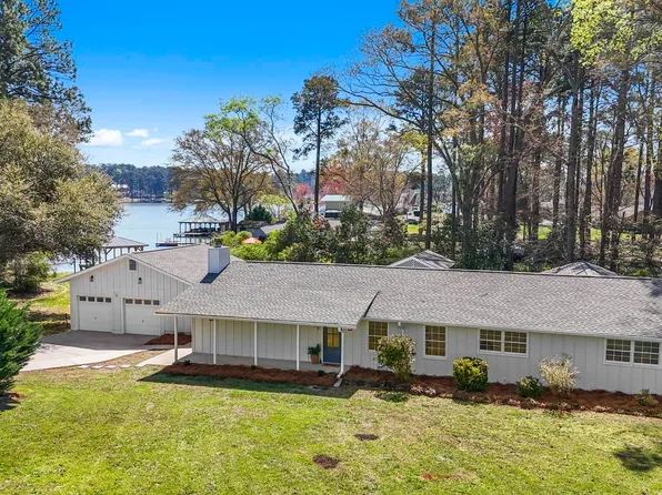 177 Lakeshore Cir NE, Milledgeville, GA 31061