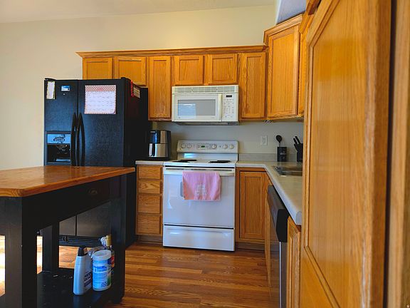 4th image of 6678 S Pines Point Way
