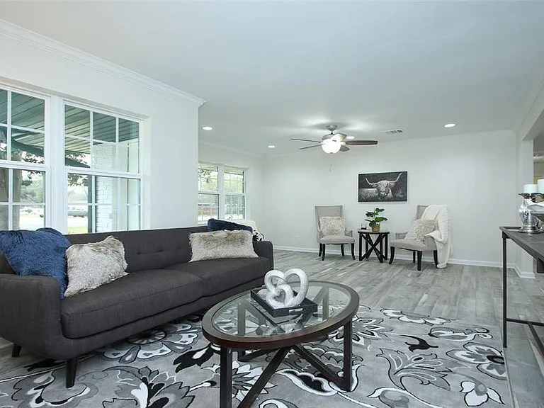 8741 Blankenship Dr — Photo 11