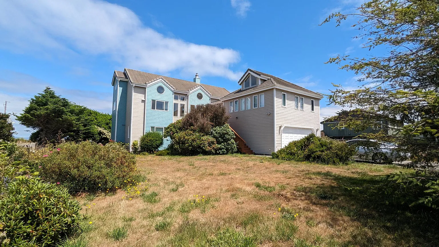 298 3rd St SW photo 1