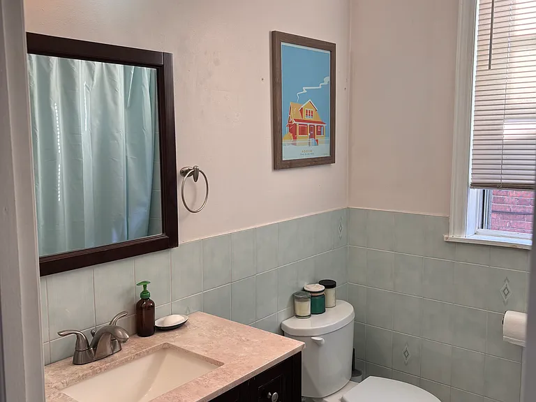 573 Ossington Ave #2 — Photo 7