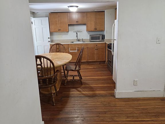 3rd image of 6465 Main St #2