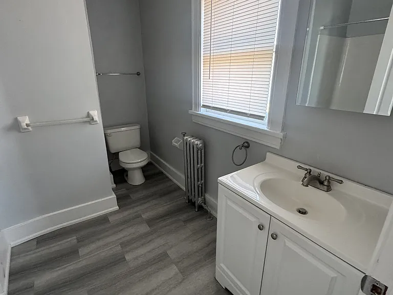 205 Lake Ave #8 — Photo 5