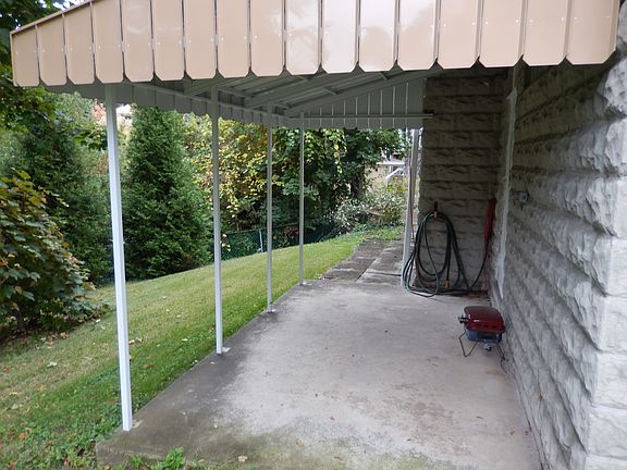 Lower level covered patio