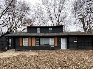 913 S Hocker Ave, Independence, MO 64050