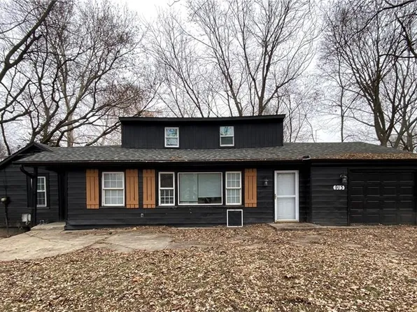 913 S Hocker Ave, Independence, MO 64050