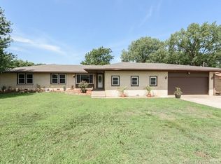 323 NE Morningside Ave, Bartlesville, OK 74006