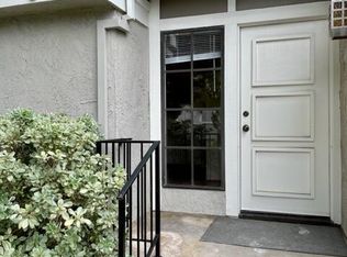 948 Thistlegate Rd, Oak Park, CA 91377