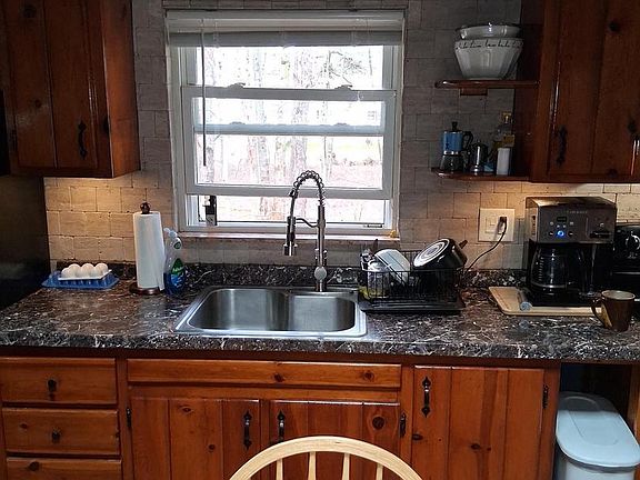 3rd image of 111 Sage Rd