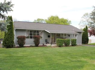 337 Liberty Blvd, Phillipsburg, NJ 08865