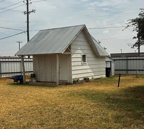 4th image of 10909 E County Road 104