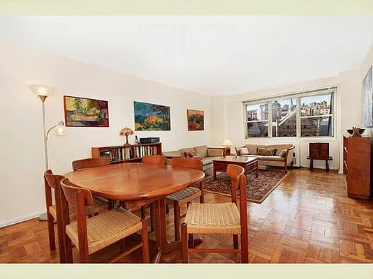 Sold by Stribling | media 2