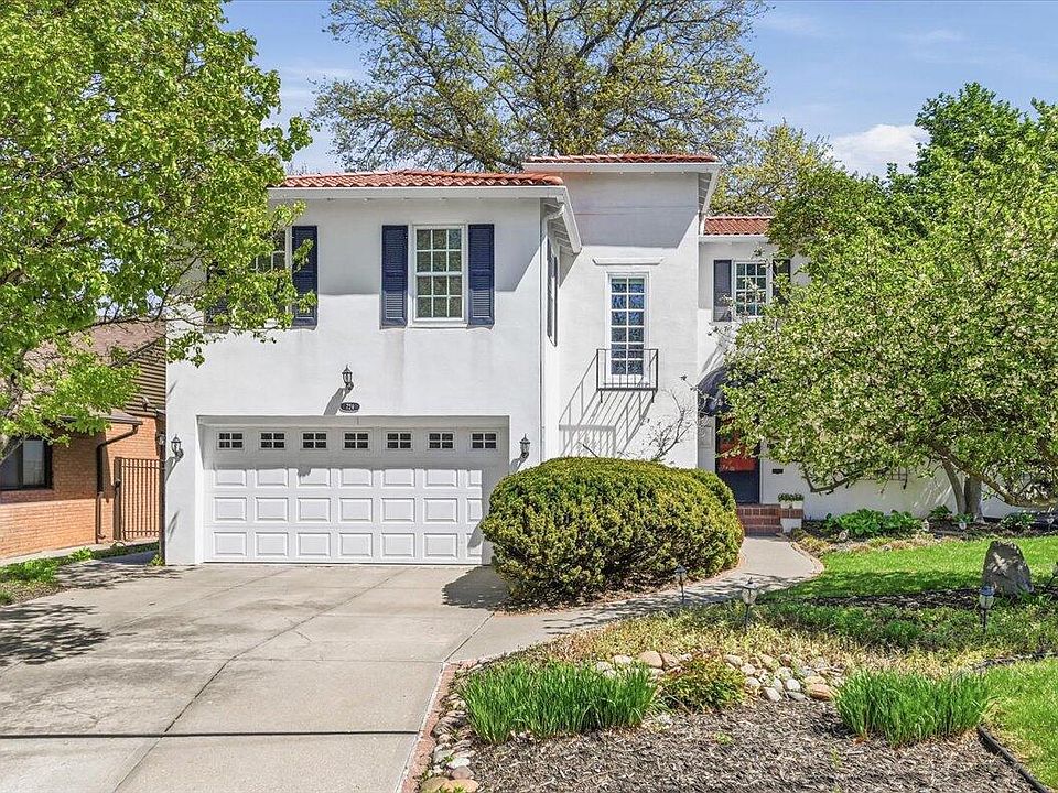 1st image of 724 Forest Dr