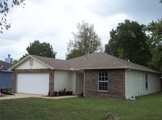 903 E Linden Pl, Rogers, AR 72756
