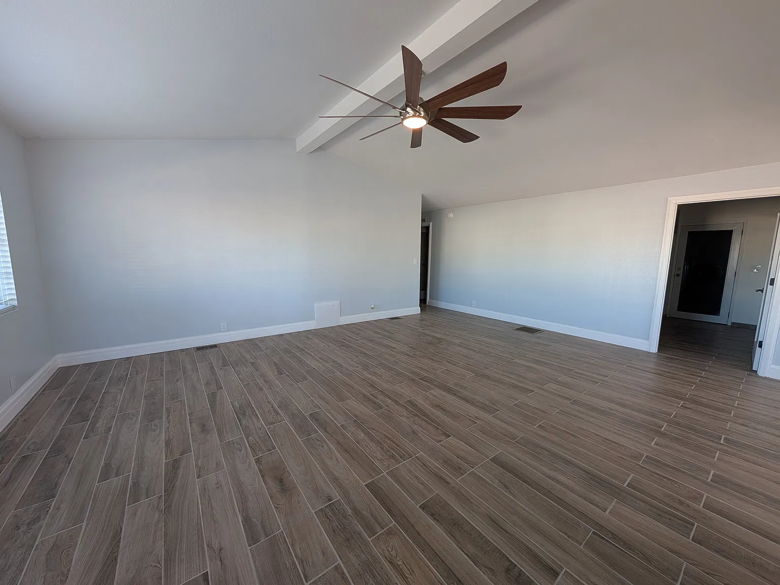 3 bed, 1248 sqft, $2,200 — Photo 4