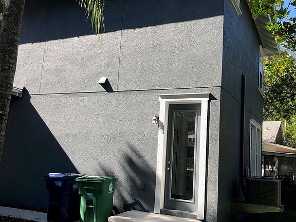 4th image of 310 E Ford St
