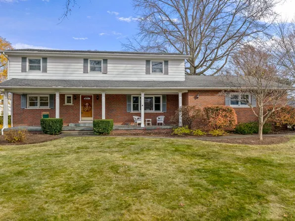 605 Pasadena Dr, Erie, PA 16505