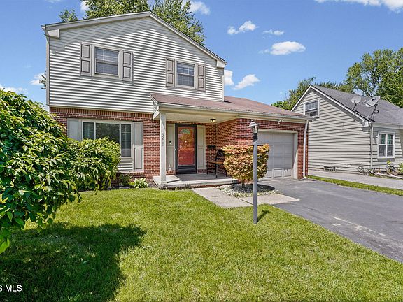 2nd image of 5211 Calyx Ln