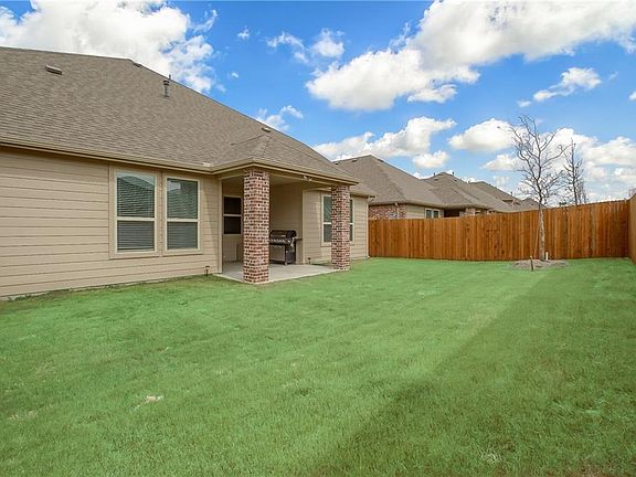 3rd image of 10221 Kemah Pl