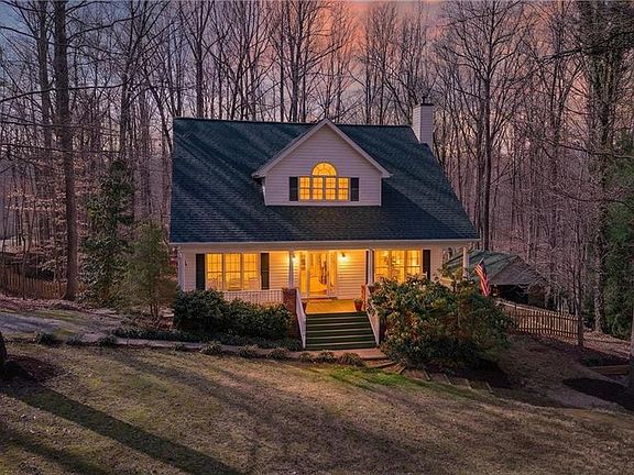 2nd image of 4913 Golden Oaks Dr