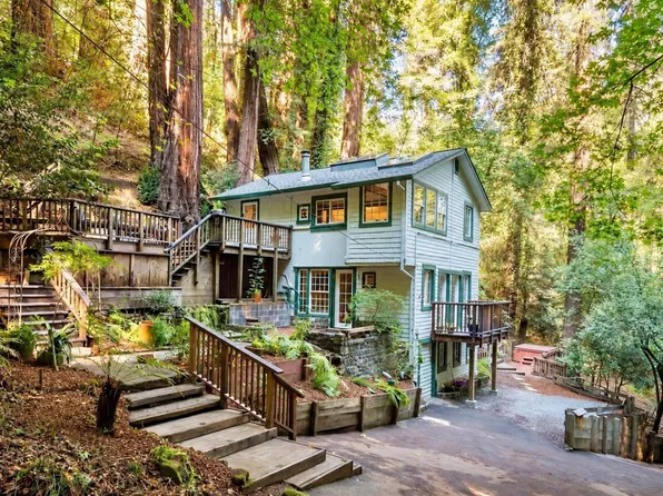 61 Conifer Way, Woodacre, CA 94973