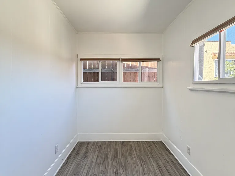 1610 Mohawk St — Photo 7