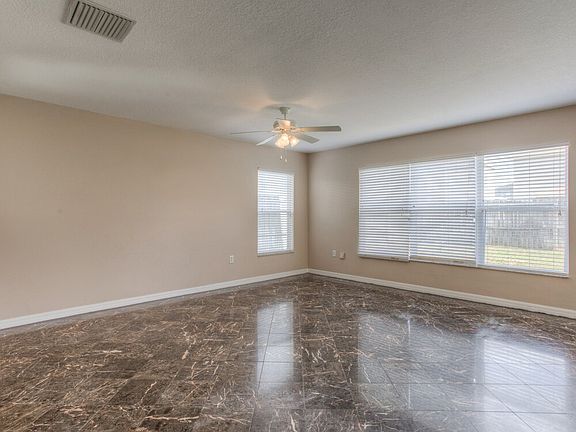 5th image of 12116 Tree Haven Ave