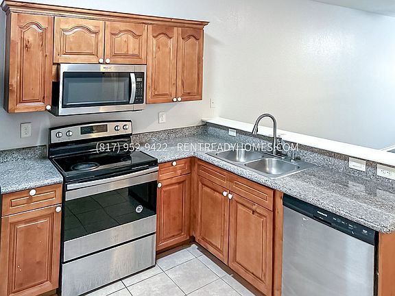 4th image of 3130 Cherry Ln S