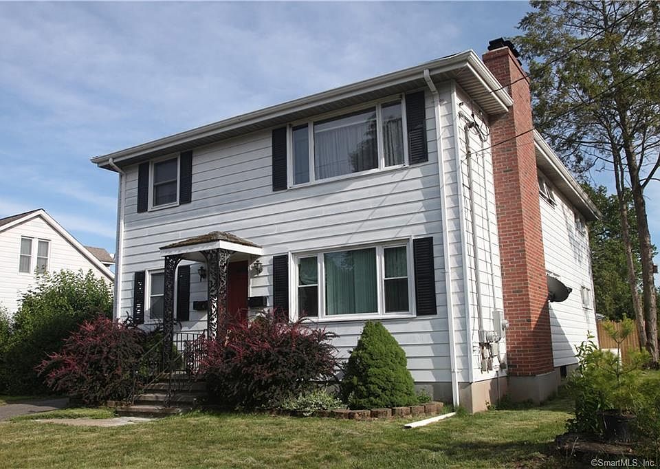 1st image of 130 Belmont St