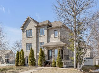 1274 Rue Du Rubis, Quebec, QC G2L3G3