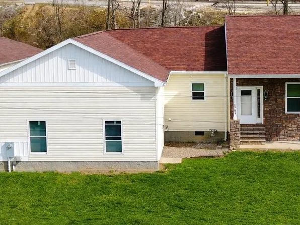1703 Union St, Fairmont, WV 26554