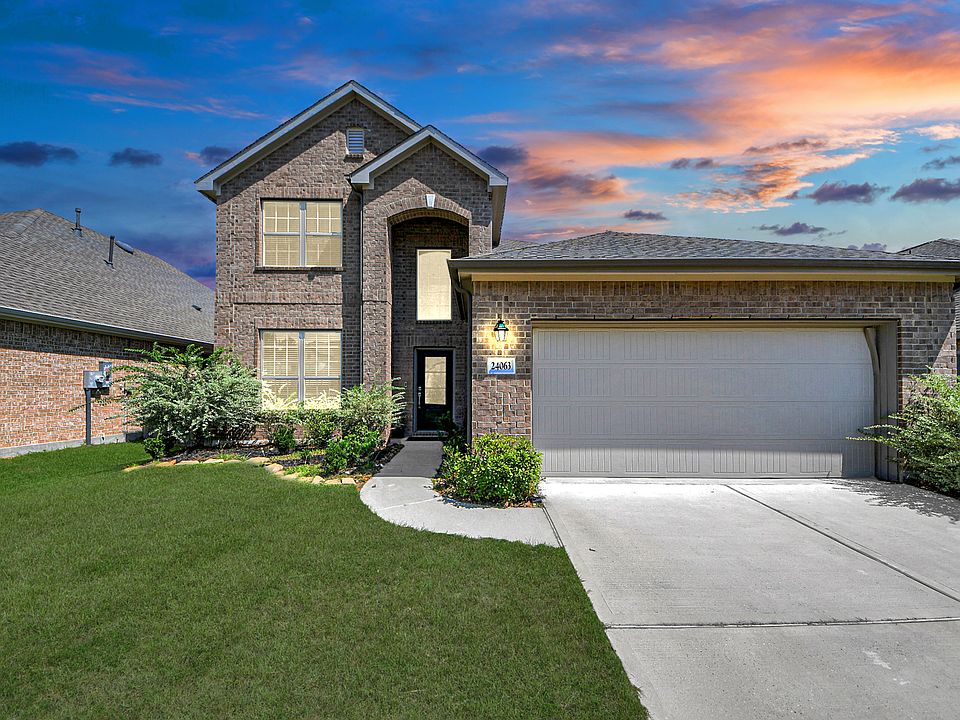 1st image of 24063 Hawthorn Lakes Dr