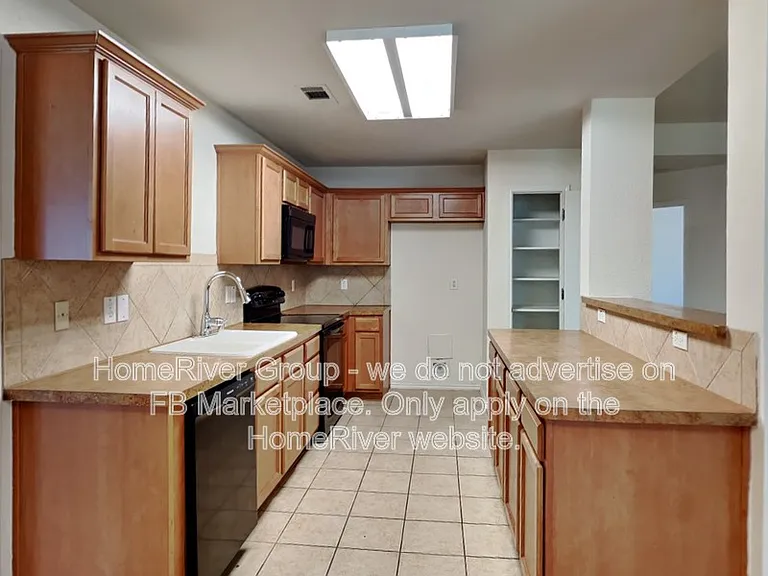 717 River Run Dr — Photo 5