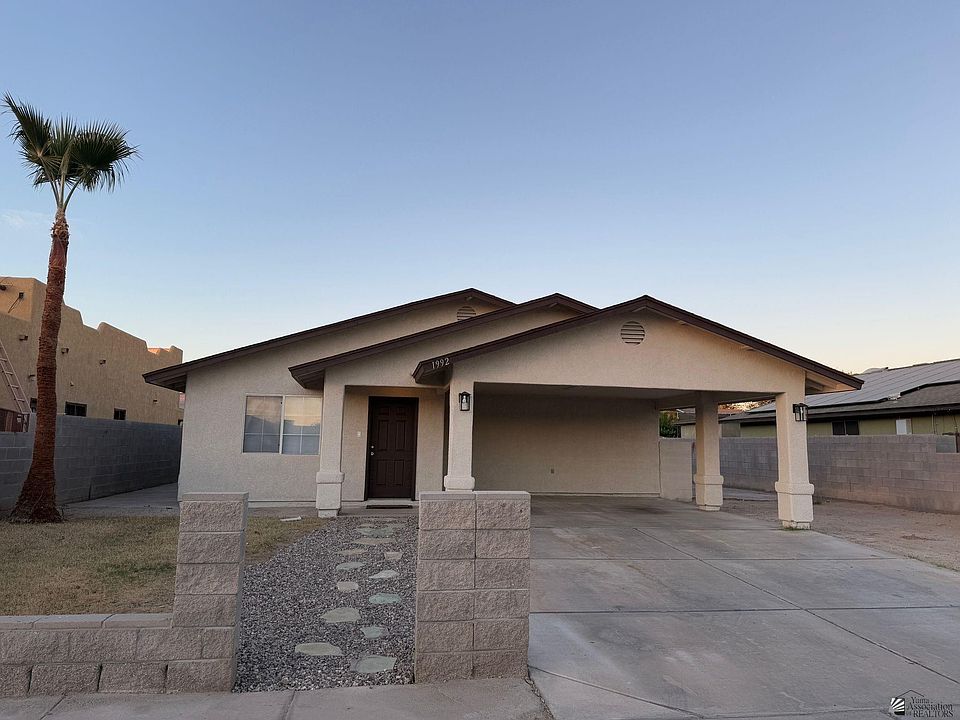 1st image of 1992 E Udall Ln