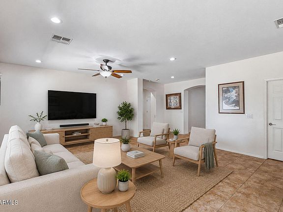 5th image of 2914 E Coconino Drive
