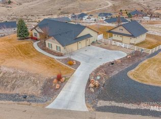 6868 Canyon Run Dr, Star, ID 83669