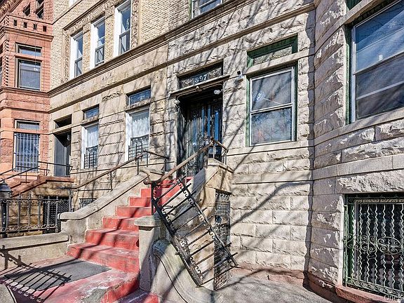 5th image of 897 Park Place