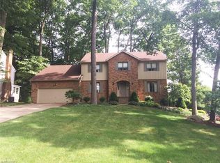 6555 Amblewood St NW, Canton, OH 44718