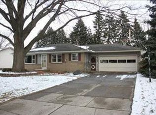 7076 Willard Ave SE, Grand Rapids, MI 49548