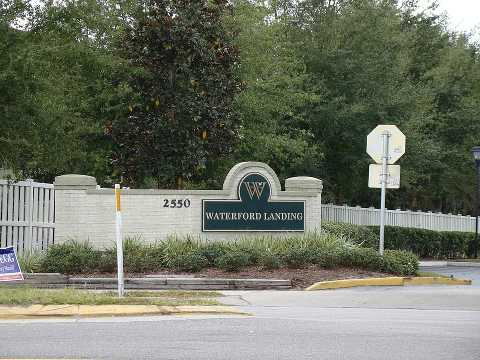 2550 N Alafaya Trl #6305