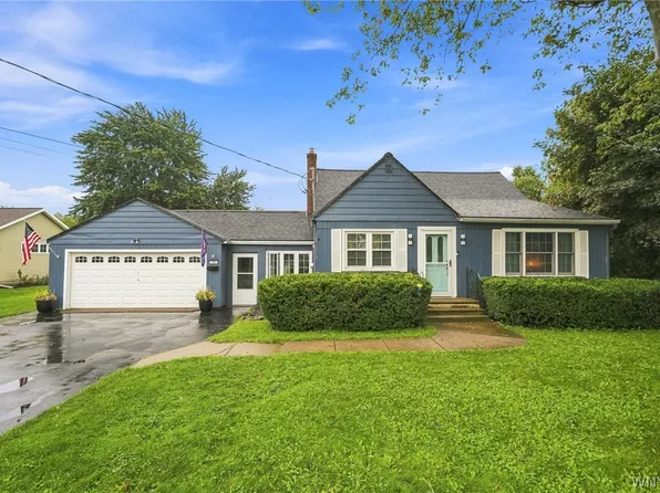 345 S Clinton St, Albion, NY 14411