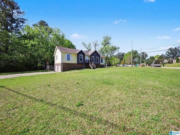 5414 Saddle Ridge Ln, Pinson, AL 35126