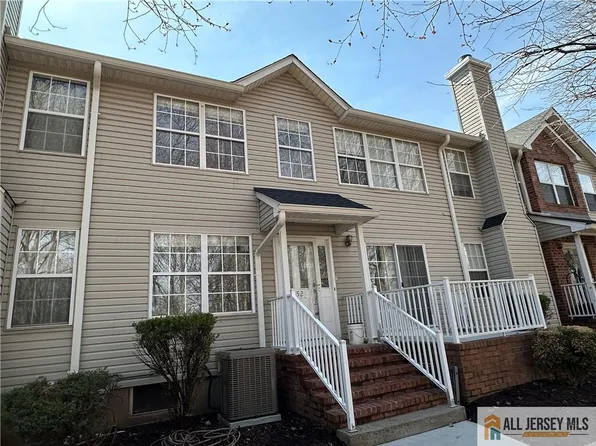 352 Bowler Ct #352, Piscataway, NJ 08854