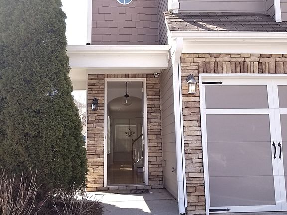 2nd image of 947 Pierce Ivy Ct