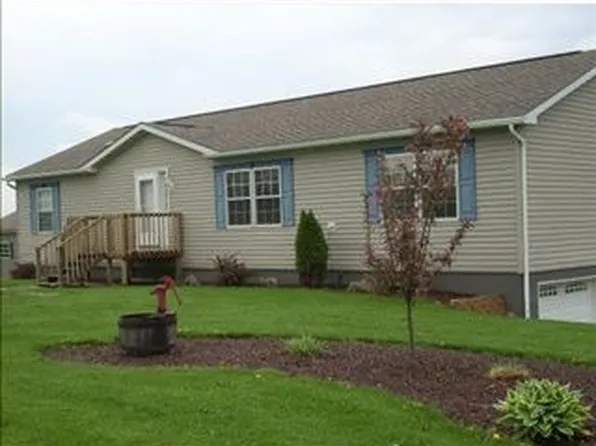 213 Chearney Rd, Acme, PA 15610