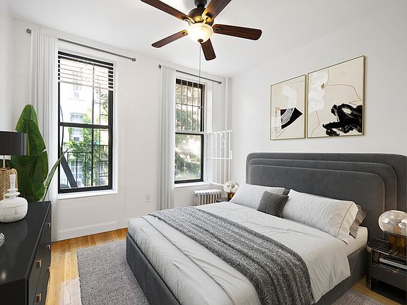 4th image of 323 E 90th St APT 1RE