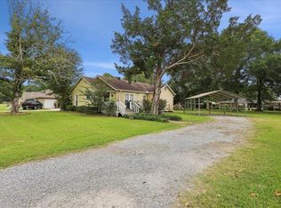 751 Bridgeview St, Bridge City, TX 77611